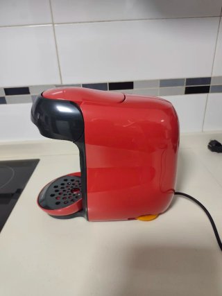 Cafetera Roja con Depósito Extraíble Bosch tassimo