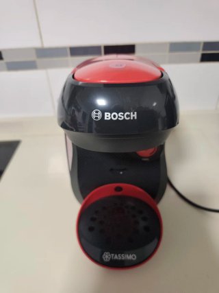 Cafetera Roja con Depósito Extraíble Bosch tassimo