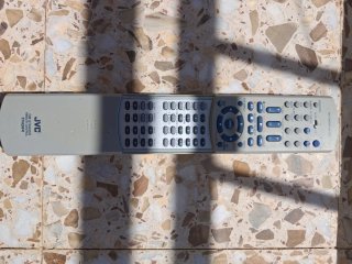 Reproductor DVD JVC XV-THA55 + Mando