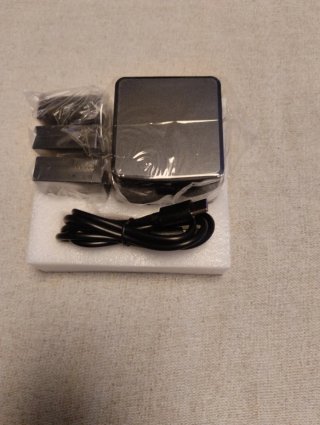 Gopro, Cargador y 3 Baterías Grupo 13