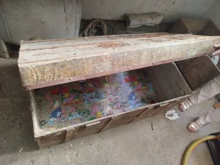 Baúl antiguo madera y metal para restaurar