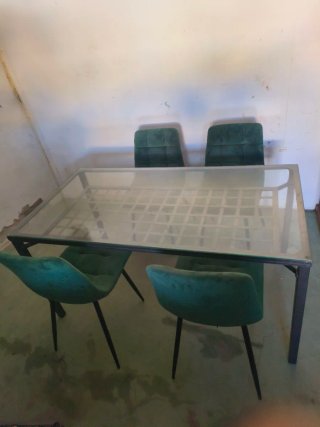 Mesa de comedor cristal y forja con 4 sillas