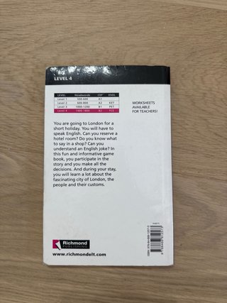 RICHMOND SECONDARY READERS A TRIP TO LONDON LEV...