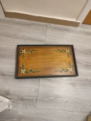 Mesa de cama plegable de madera