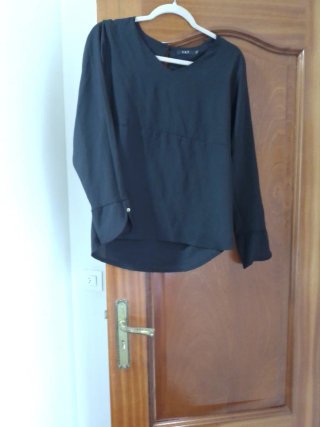 Blusa negra manga larga
