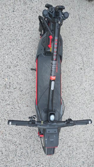 Patinete eléctrico Segway ZT