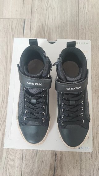Botín Geox gris talla 35