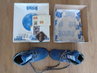 Botas de montaña Bestard azules y grises