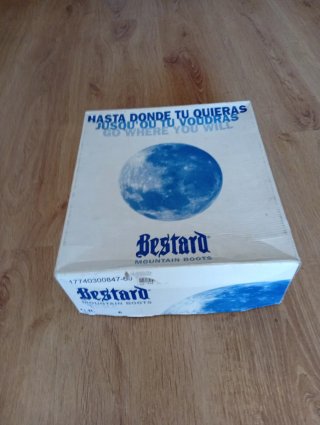 Botas de montaña Bestard azules y grises