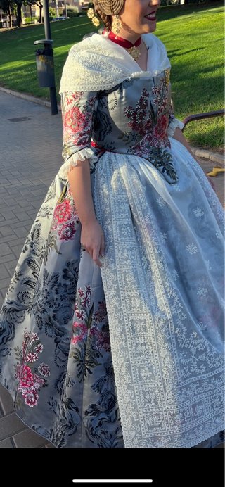 Traje de Fallera Completo Gris y Rosa