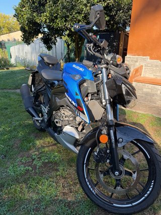 Suzuki GSX-S 125 - Impecable, <6000 km