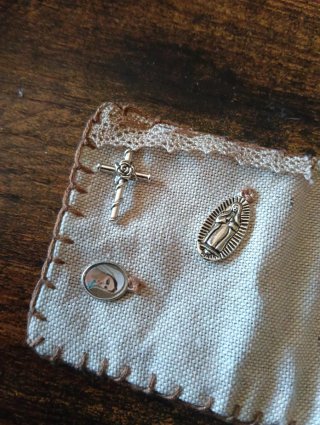 Mini oratorio de bolsillo
