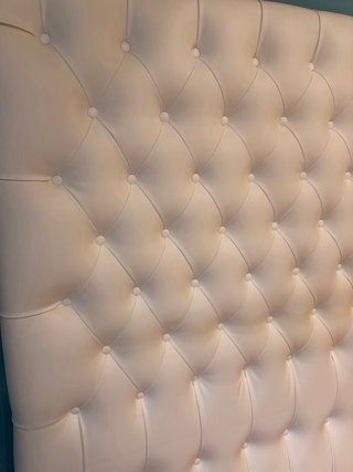 Vendo cabecero de cama de 150 cm, tapizado en poli