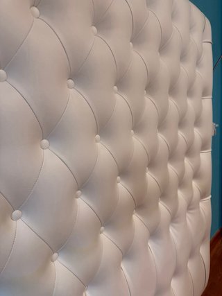 Vendo cabecero de cama de 150 cm, tapizado en poli