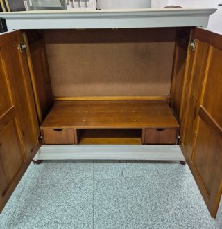 Mueble vintage madera con papel decorativo
