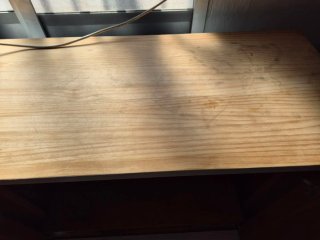 Mueble vintage madera con papel decorativo