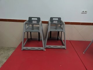 2 Tronas para bebé grises