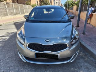 KIA Carens 2015