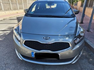 KIA Carens 2015