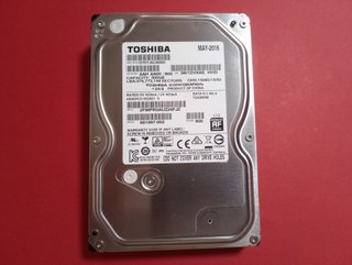 Disco rigido interno Toshiba da 500GB. SATA