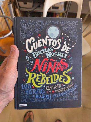 Vendo novelas en perfecto estado. 3 euros la unida