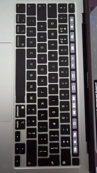 Apple MacBook Pro 13 A2251 16GB RAM 500GB SSD
