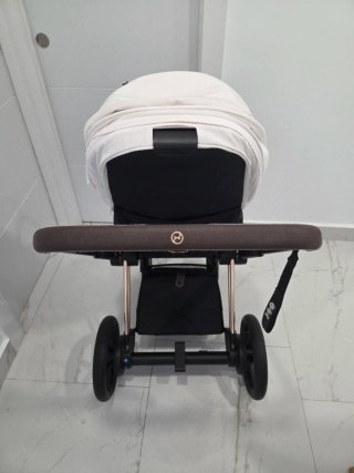 Cochecito Eléctrico Cybex e-Priam. Capazo y silla.