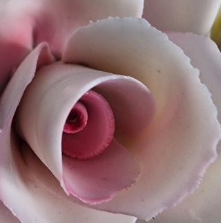 Centrotavola Capodimonte Rose