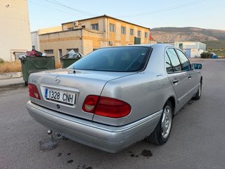 Mercedes-Benz Clase E 1996