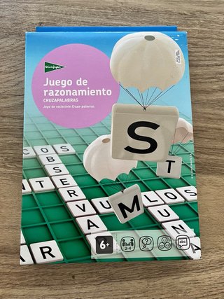 Juego de razonamiento Cruza-palabras