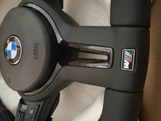 Volante BMW M SportF20 con levas extraibles