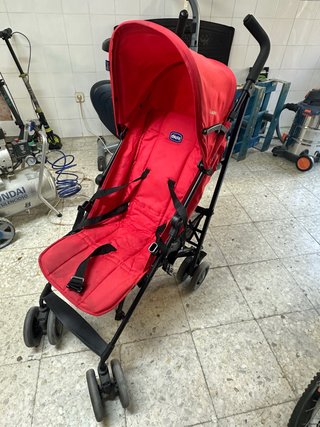 Carrito de paseo Chicco plegable rojo