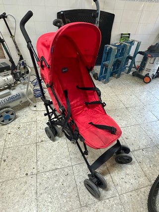 Carrito de paseo Chicco plegable rojo