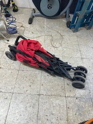 Carrito de paseo Chicco plegable rojo