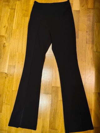 Pantalón negro cintura alta