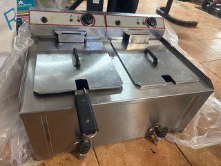 Freidora Eléctrica Doble 8+8 L
