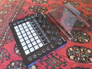 Novation Circuit Sintetizador