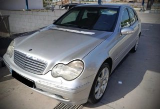 Mercedes c200k único dueño pocos km