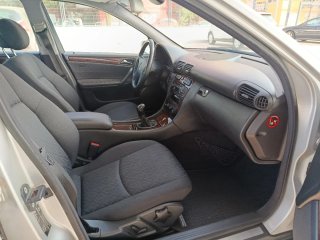 Mercedes c200k único dueño pocos km
