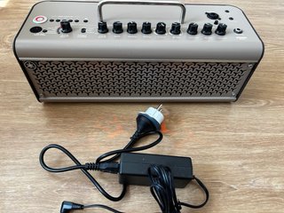 Amplificador Guitarra Yamaha Inalámbrico