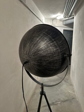 Lampada da terra design industriale