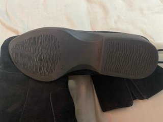 Botines de serraje negros con flecos