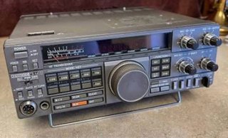 Emisora Kenwood TS-440S