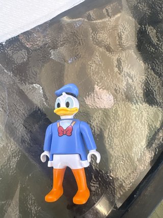 Figura Donald Huevo Kinder