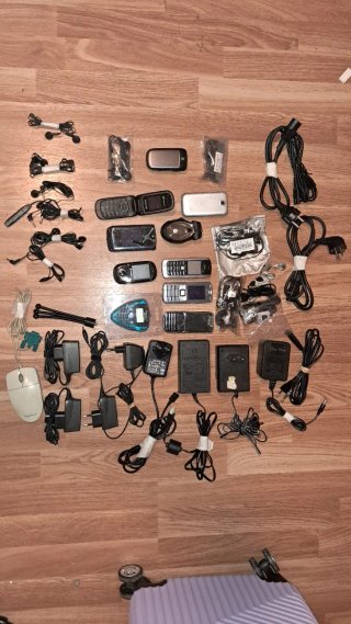 Lote móviles vintage Nokia Motorola Samsung Sony E