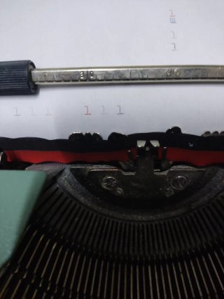 Máquina de escribir Olivetti Lettera 32