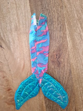 Cola de sirena Barbie Ariel