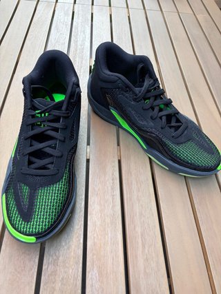 Zapatillas Nike Negras y Verdes