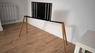 Soporte TV Diseño Estonio marca DJAL