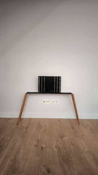 Soporte TV Diseño Estonio marca DJAL